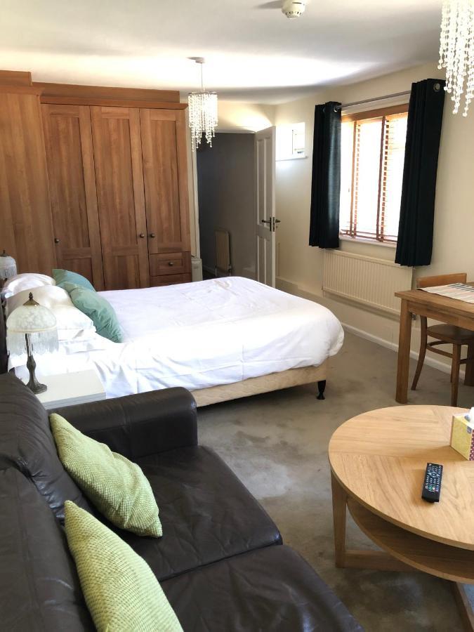 Byways Serviced Apartments ซอลส์บรี ภายนอก รูปภาพ